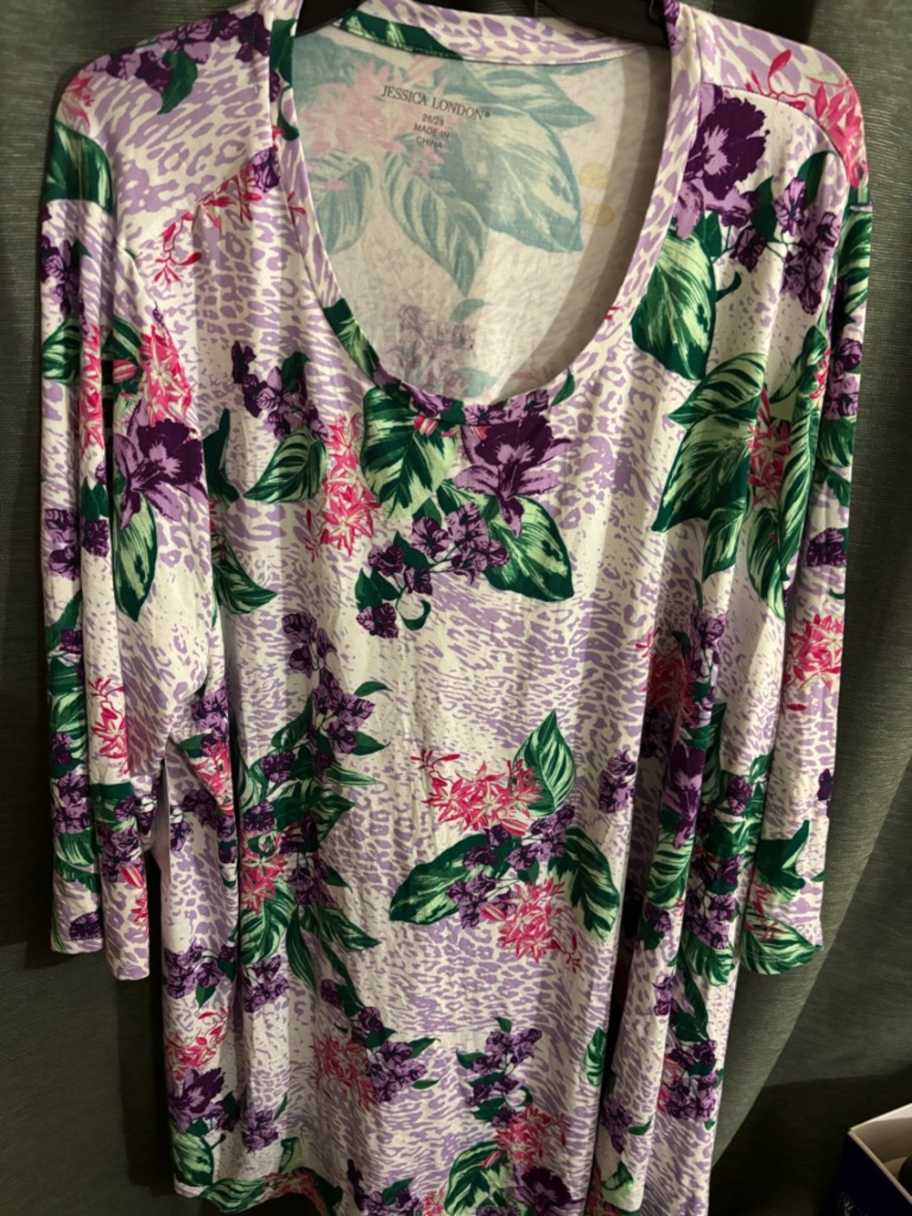 Jessica London Purple Floral Scoop-Neck Tunic with Green Leaves